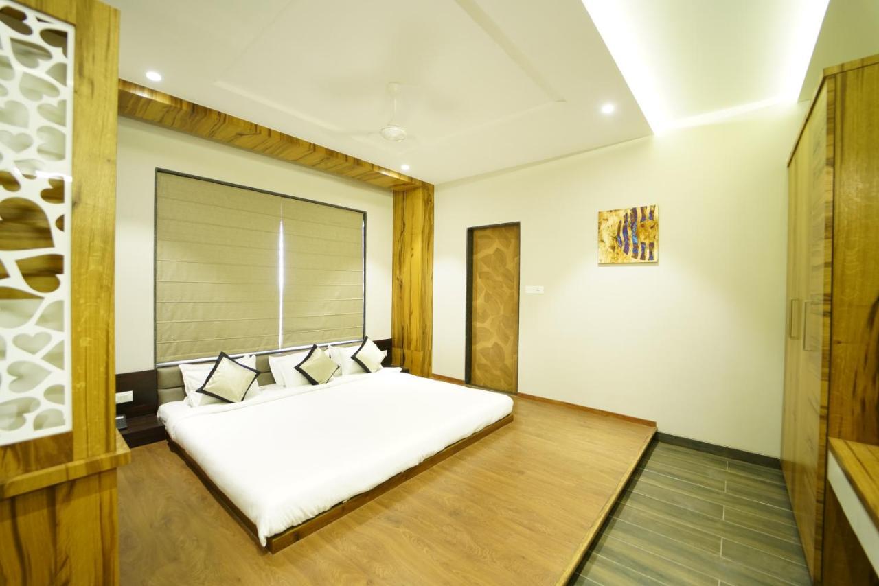 Hotel The Royal Inn Baramati Exterior photo